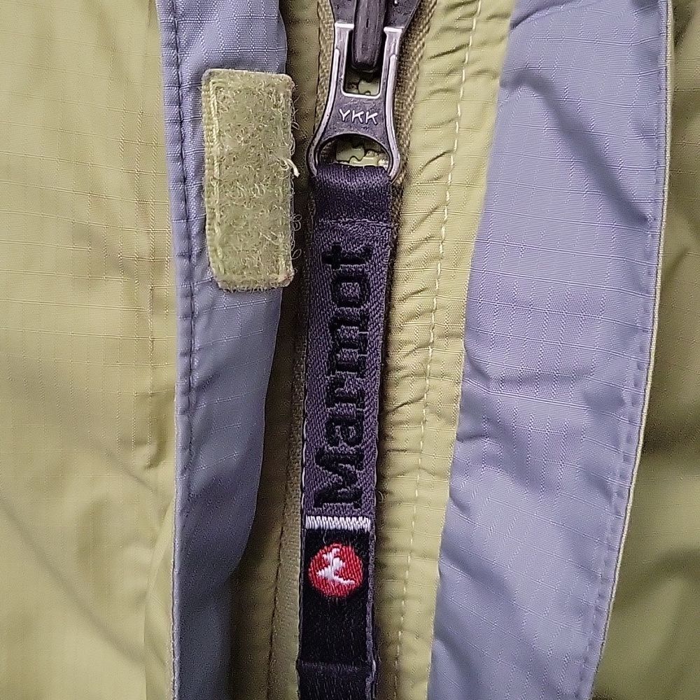 MARMOT LIGHT WEIGHT RAIN JACKET, Size S/P - Picture 5 of 7